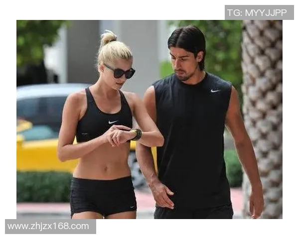 盘点足坛最美球星女友颜值与魅力并揭秘甜蜜爱情故事